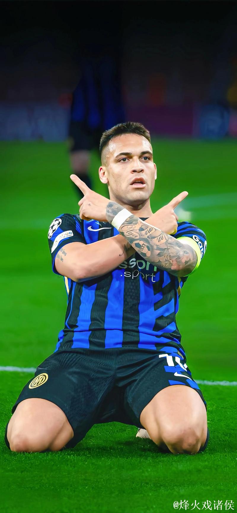 萨内蒂:批评劳塔罗毫无道理,他已载入国米历史 萨内蒂:批评劳塔罗毫无道理,他已载入国米历史